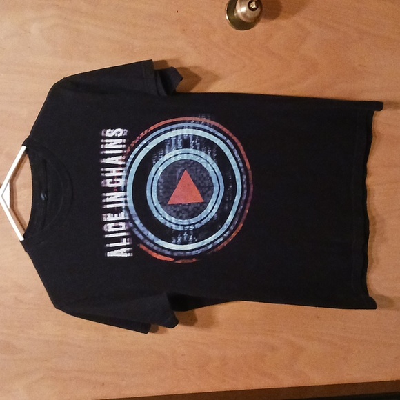 Alice in Chains concert t shirt A. large black good condition runs a bit small - Picture 6 of 6